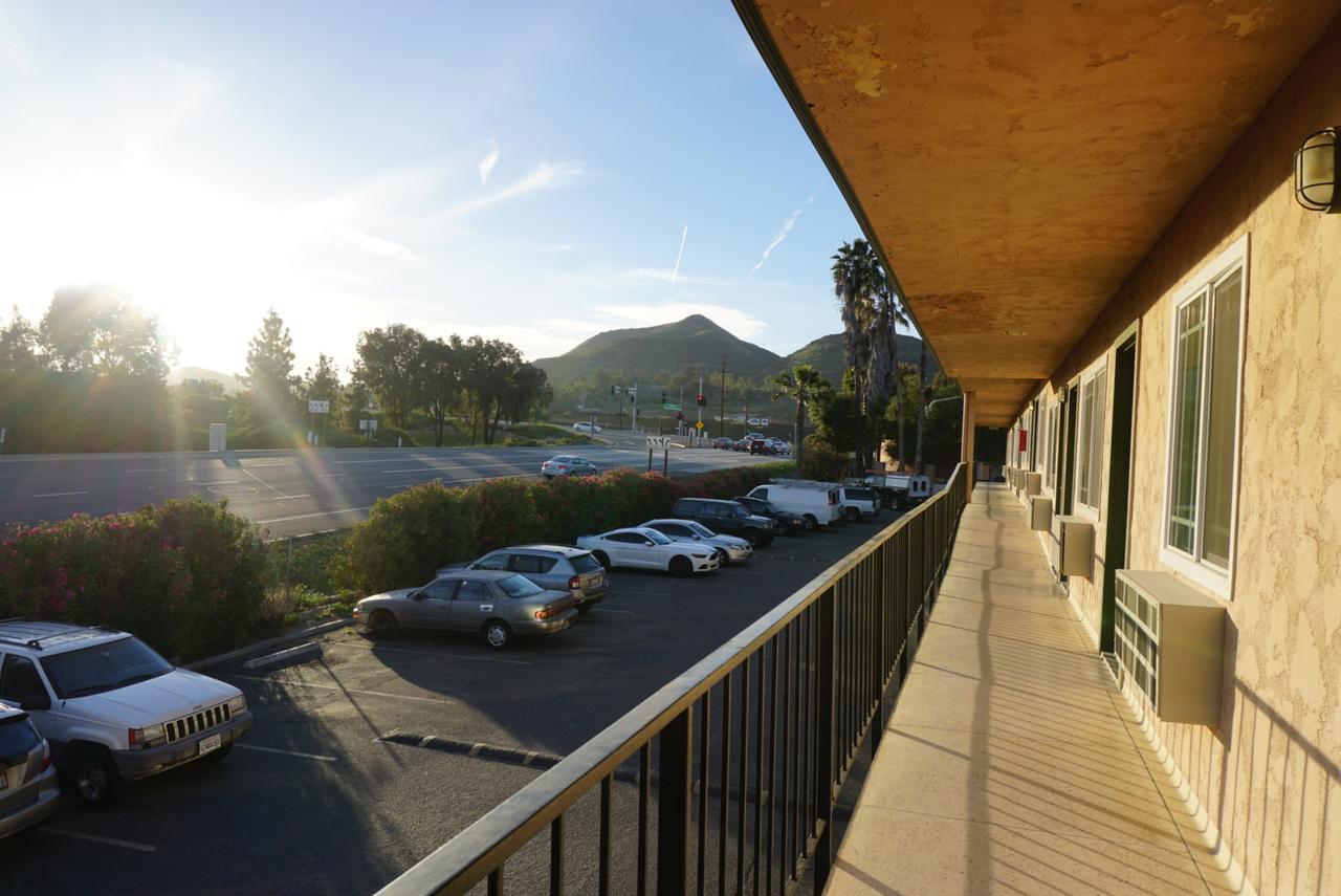 Americas Best Value Inn Thousand Oaks Luaran gambar
