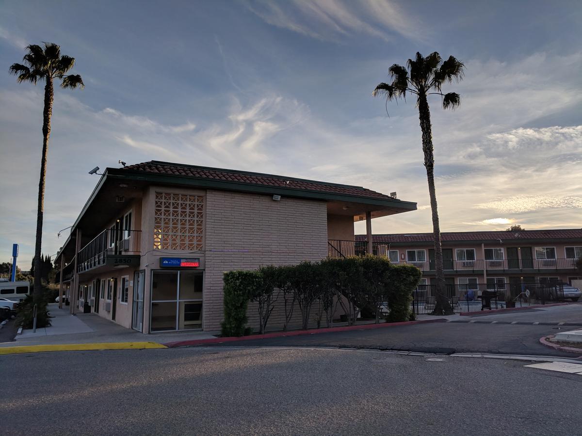 Americas Best Value Inn Thousand Oaks Luaran gambar